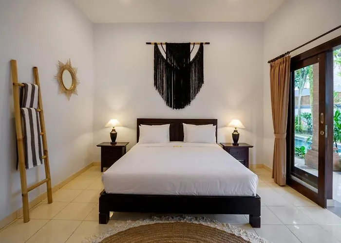 Amazing Prime Location In - 15 Minutes Walk To The